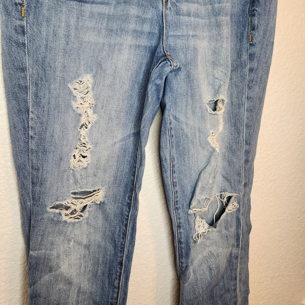 J.Crew distressed girlfriend or ankle straight leg jeans A1013 size 25